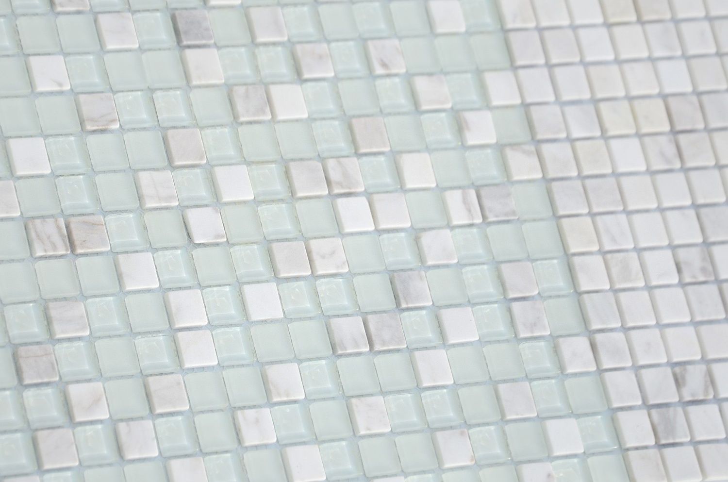 Мозаика Naturelle Mont Blanc 15x15x4 (Caramelle Mosaic)