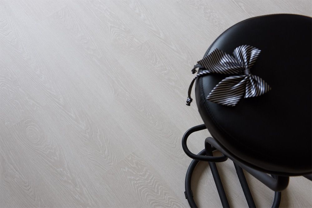 Кварц-виниловая плитка Ecoclick 1900 Ecorich Дуб Айон NOX-1951