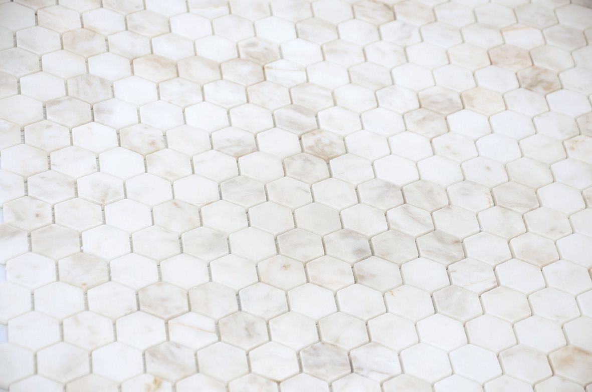Шестиугольная мозаика Dolomiti bianco MAT hex 18x30x6 (Caramelle Mosaic)